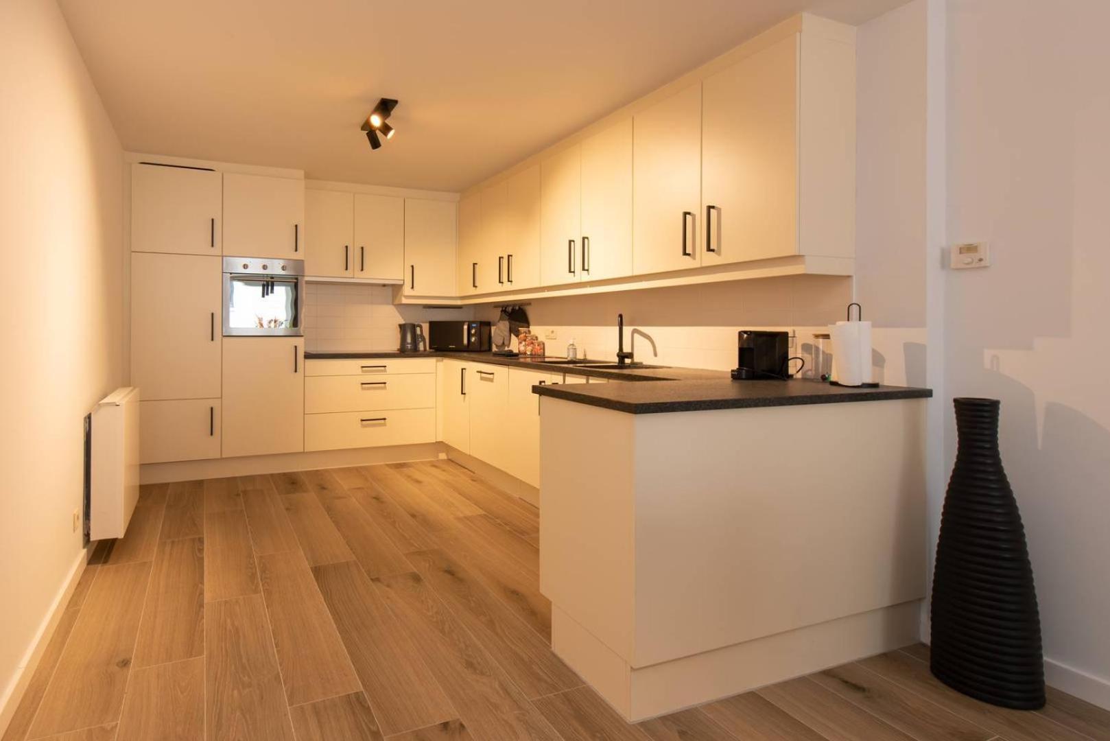 Luxueus, Ruim Appartement Op 350M Van Het Strand Ostende Exteriér fotografie